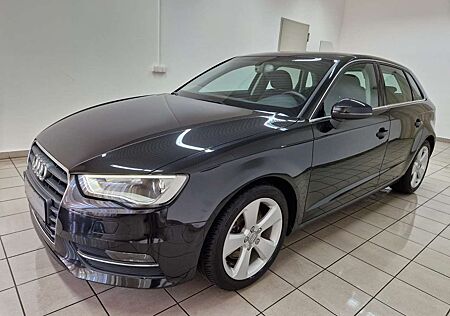 Audi A3 Sportback 1.8 TFSI Xenon Sportsitz ACC 17"