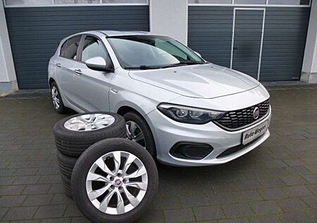 Fiat Tipo 1.4 Easy Klima Navi Alu PDC 8 fach bereift