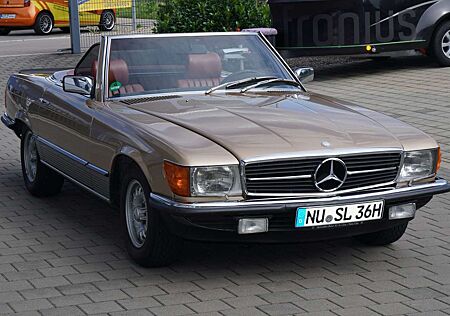 Mercedes-Benz SL 500 R107