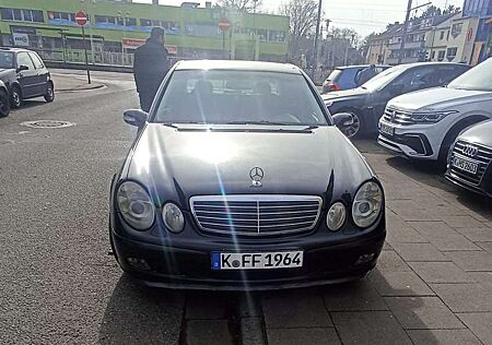 Mercedes-Benz E 270 CDI Classic