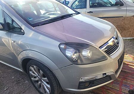 Opel Zafira 1.9 CDTI Automatik