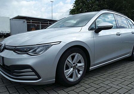 VW Golf Volkswagen VIII Variant Life, NAVI, LED, CARPLAY