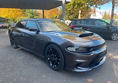 Dodge Charger SRT 6.4 Hemi V8 392 cui Scat Pack