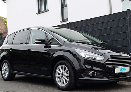 Ford S-Max TITANIUM ZAHNRIEMEN! LED AHK PANORAMA