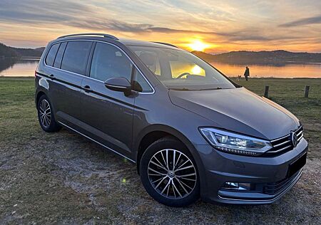 VW Touran Volkswagen 1.4 TSI (BlueMotion Technology) DSG Highline