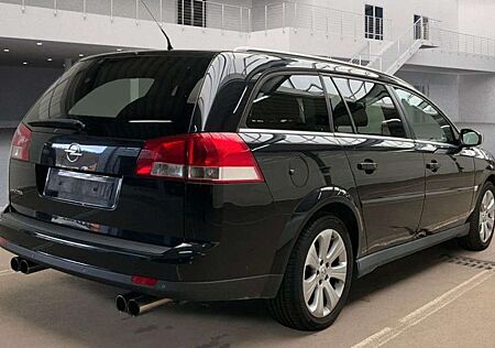 Opel Vectra C Edition Plus 1.8 /LEDER/SHZ/PDC/TEMPO