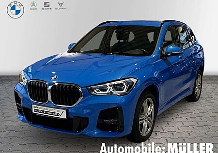 BMW X1 20 i M Sport AHK LED Navi Park-Assistent