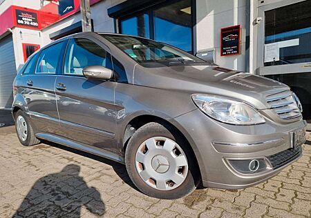 Mercedes-Benz B 150 Automatik/AHK/Klima/Panoramadach/