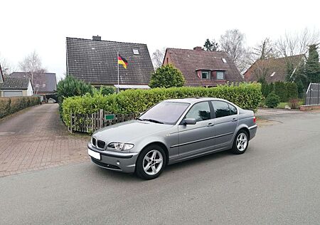 BMW 325 i 2Hd*Xen*eSportsitz+Lord*SD*PDC*Himmel schw