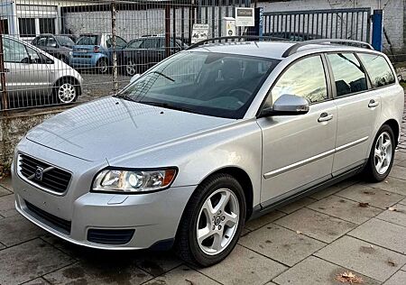 Volvo V50 Kombi 1.6 D Drive Kinetic / TÜV 02.27