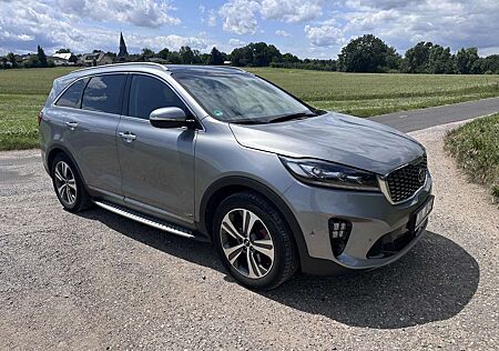 Kia Sorento 2.2 CRDi AWD Aut. GT Line AHK PANO HUD Winterreife