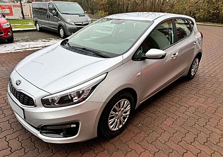 Kia Cee'd Ceed / 1.4 CVVT Klima Scheckheft TÜV neu