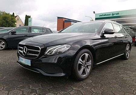 Mercedes-Benz E 200 E200d Avantgarde Navi/SHZ/LED/Kamera/Leder/Auto.