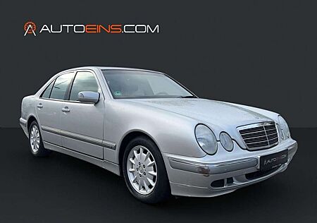 Mercedes-Benz E 240 2.4 V6 Automatik Elegance*Comand*Sitzh*Ahk