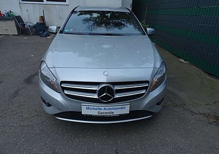 Mercedes-Benz A 180 BlueEfficiency (176.042)