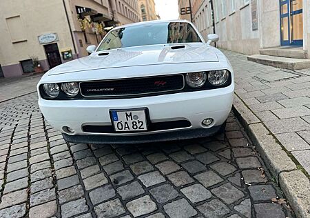 Dodge Challenger RT 377 PS