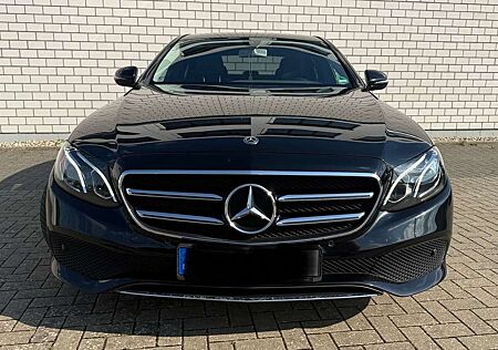 Mercedes-Benz E 220 d (213.004)