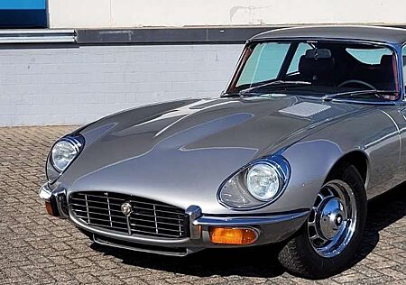 Jaguar E-Type V12 Coupé - mit Komfortausstattung