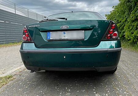 Ford Mondeo Ghia