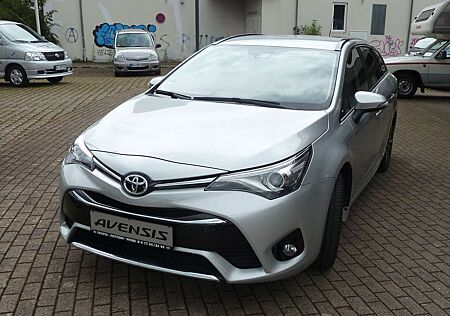 Toyota Avensis Team D