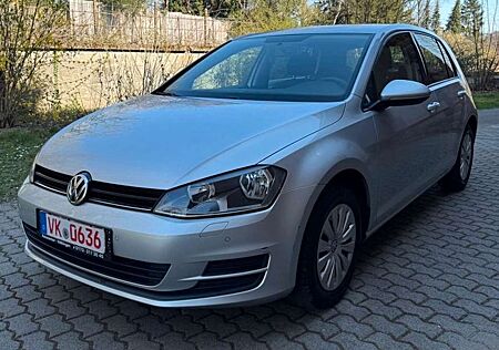 VW Golf Volkswagen VII Lim. Trendline BMT