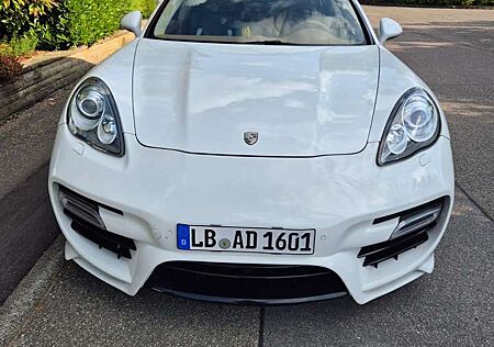 Porsche Panamera S PDK