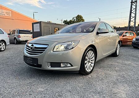 Opel Insignia Cosmo 1.8 Limousine TEMPOMAT KLIMAAUTOMATIK XENON