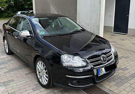 Volkswagen Jetta 2.0 TURBO Gute Zusrand
