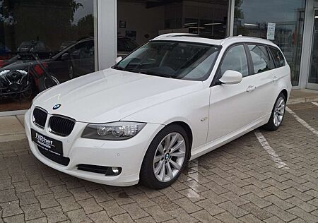 BMW 318 i Touring Xenon*Navi*Schiebedach*Automatik
