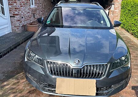 Skoda Superb Combi 2.0 TSI 4x4 DSG Style