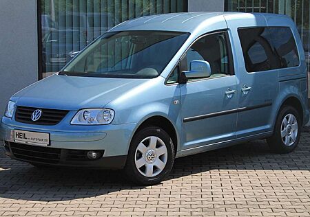 VW Caddy Volkswagen Life Style*ROLLSTUHLRAMPE*SHZ*PDC*