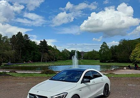 Mercedes-Benz CLA 45 AMG Garantie , Perfomance voll. Austattung