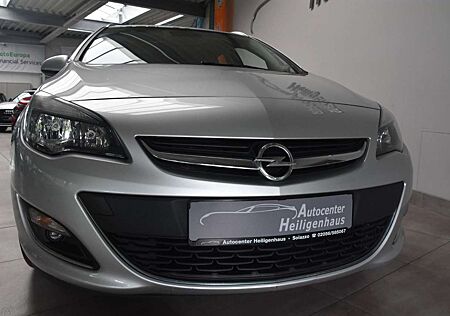 Opel Astra J SportsTourer Exklusiv Navi Klima SHZ AHK