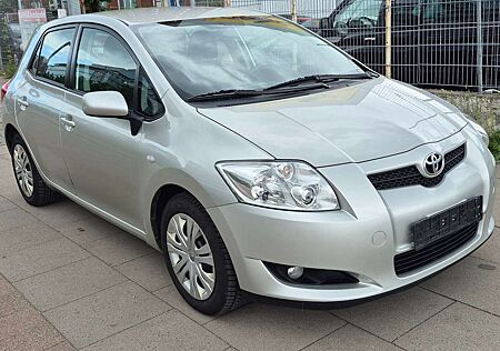 Toyota Auris Luna