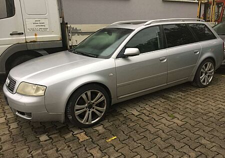 Audi A6 Avant 2.5 TDI quattro