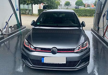 VW Golf GTI Volkswagen (BlueMotion Technology) DSG