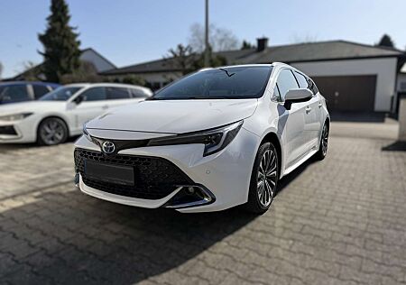 Toyota Corolla 2.0 Hybrid Touring Sports Team Deutschland