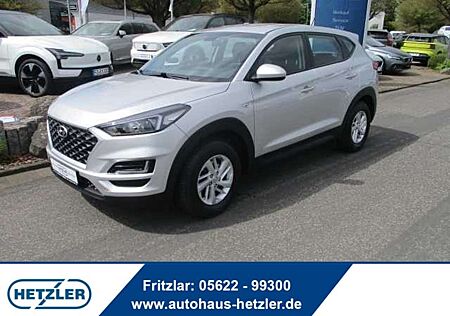 Hyundai Tucson Pure 2WD 1.6 CRDi DPF EU6d-T, Anhängerkupplung