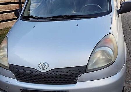 Toyota Yaris Verso 1.3 Sol