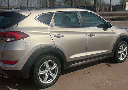 Hyundai Tucson Premium 4WD