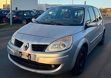 Renault Scenic 1.6 16V