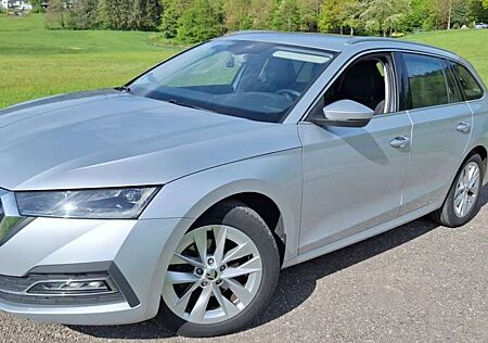 Skoda Octavia Combi 2.0 TDI DSG Style