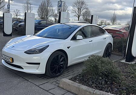 Tesla Model 3 Standard Reichweite Plus Hinterradantrieb
