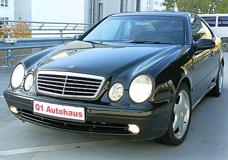 Mercedes-Benz CLK 320 CLK-Klasse Coupe AMG BI-XENON/LEDER/SH/KLIMAAUT/
