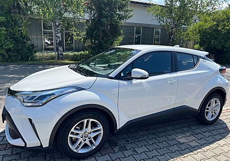 Toyota C-HR 1.8-l-VVTi Hybrid Flow