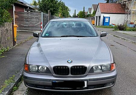 BMW 520i 520