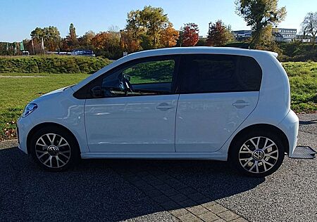 VW Up Volkswagen ! e-! Style CCS PDC Kamera SHZ Alu