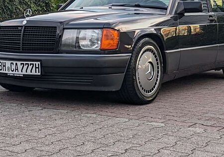 Mercedes-Benz 190 E