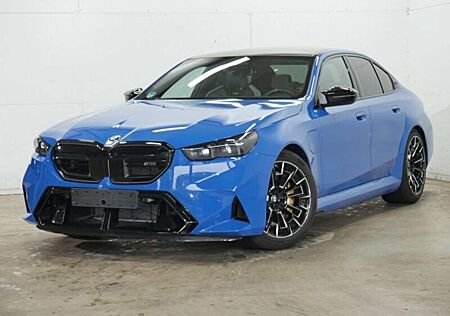 BMW M5 NP 169590.-€ Carbon-Keramik Bremse V-Max ACC
