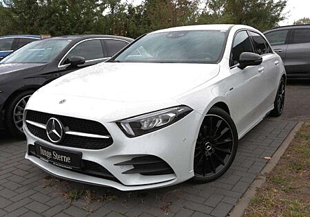 Mercedes-Benz A 200 AMG Night Edition2020 MBUXNavi+ SpiegelP